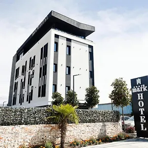 mark-hotel-tirana.albaniahotels.org/